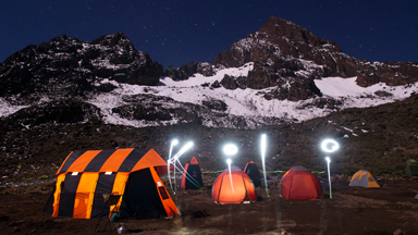 Photographer treks Kilimanjaro to capture the effects of global warming