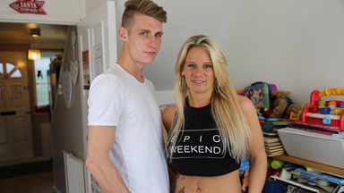 Super Slimmer Gets a Toy Boy after Losing 140 Pounds
