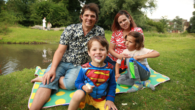 Global Unschooling: Family Reject School To Travel The World