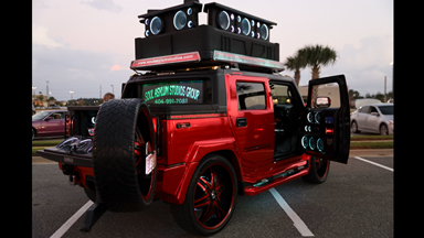 World’s Loudest Hummer Boasts 86 Speakers