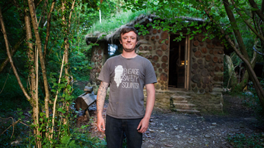 I Quit The City To Build My Hobbit House