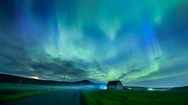 Beautiful Aurora Of The Northern Lights Captured In The US