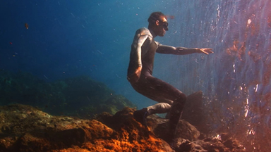How do they do that? Divers 'walk on water'