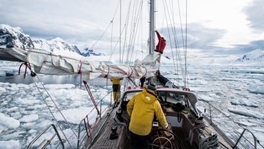 Journey to Antarctica: Photographer sails to the bottom of the earth in three week expedition