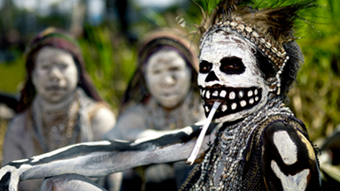 Strike a pose: Make up Trends from Around The World