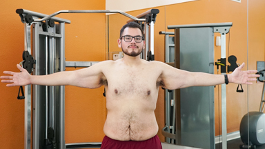 487lbs ‘Comfort Eater’ Loses Half His Body Weight