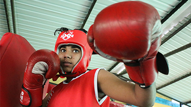 The Female Boxers Smashing Gender Stereotypes