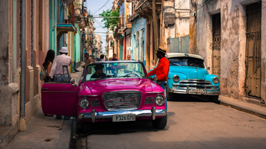 Photographer snaps classic cars of Cuba