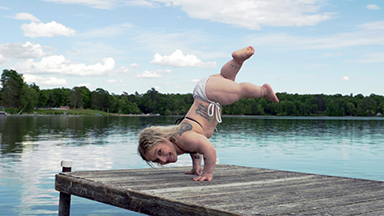 2’10” Woman Is The World’s Smallest Stripper
