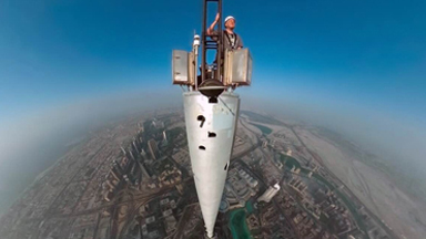 High Altitude: Selfie From World's Tallest Building