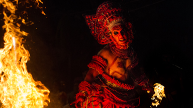 Dancing in the flames: Indian dancers perform with fire