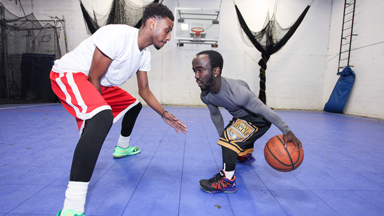 Dwarf Basketballer: Proving Size Doesn't Matter On The Court