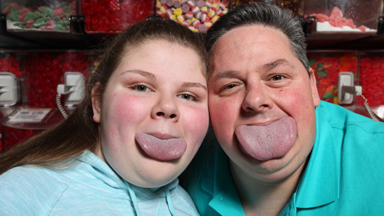 Best Buds: Father And Daughter Have World's Widest Tongues