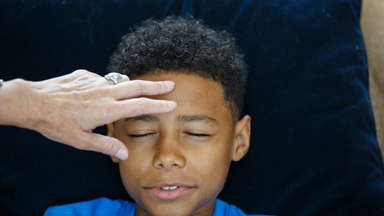 Hypno-Parenting: Mum Hypnotises Naughty Children to Behave Better