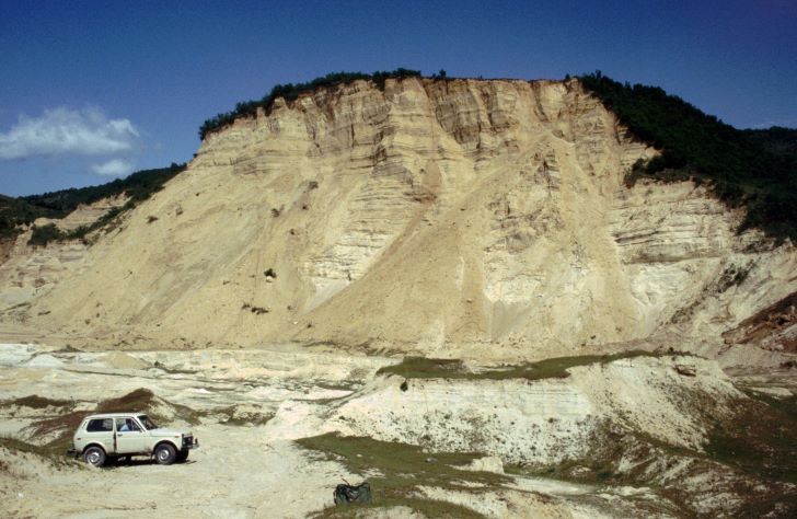 Oligocene quartz-rich sandstones derived from the Dziruli Massif, Georgia.