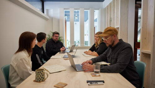 GR53284 fortytwo 16 05 2023 Mike Guest