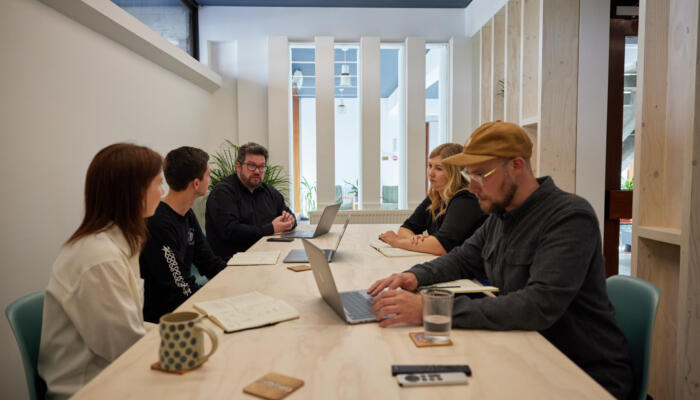 GR53284 fortytwo 16 05 2023 Mike Guest