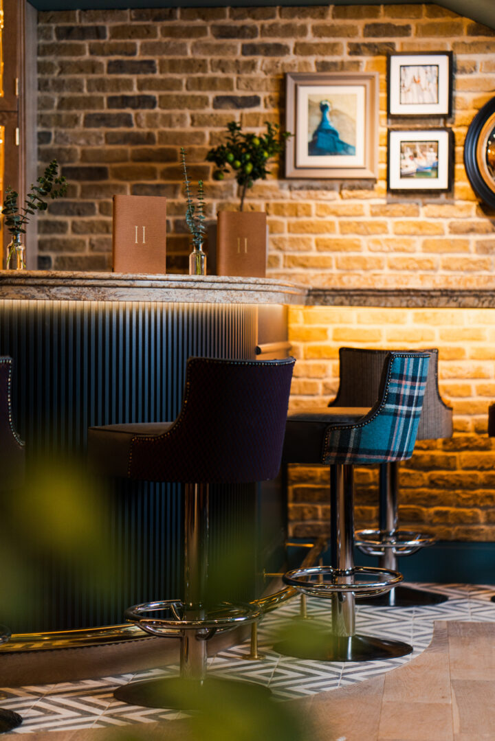 Albyn Venue Collection 77