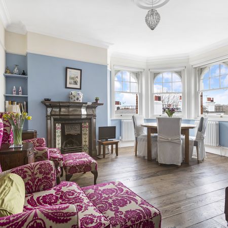 Riverside Mansions Putney