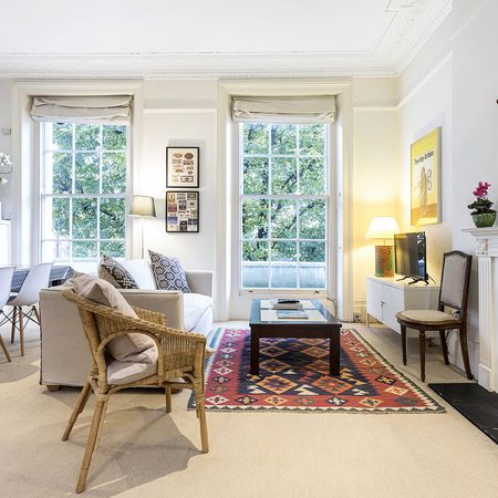 Kensington Church Street 1 bed 