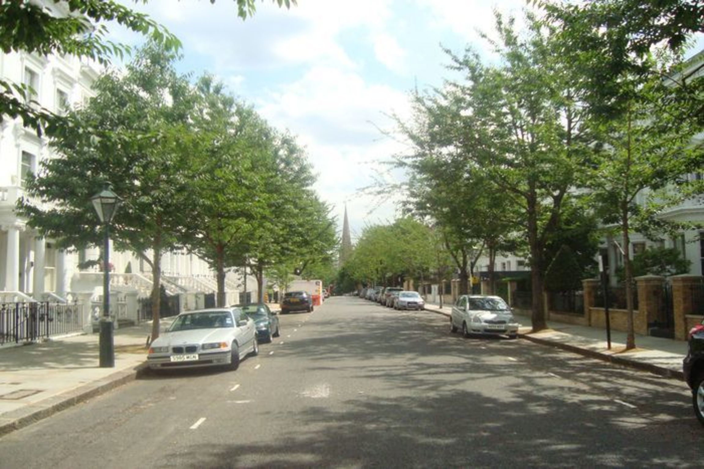 Brunswick Gardens, Kensington, 1xBed London Apartment Home From Home