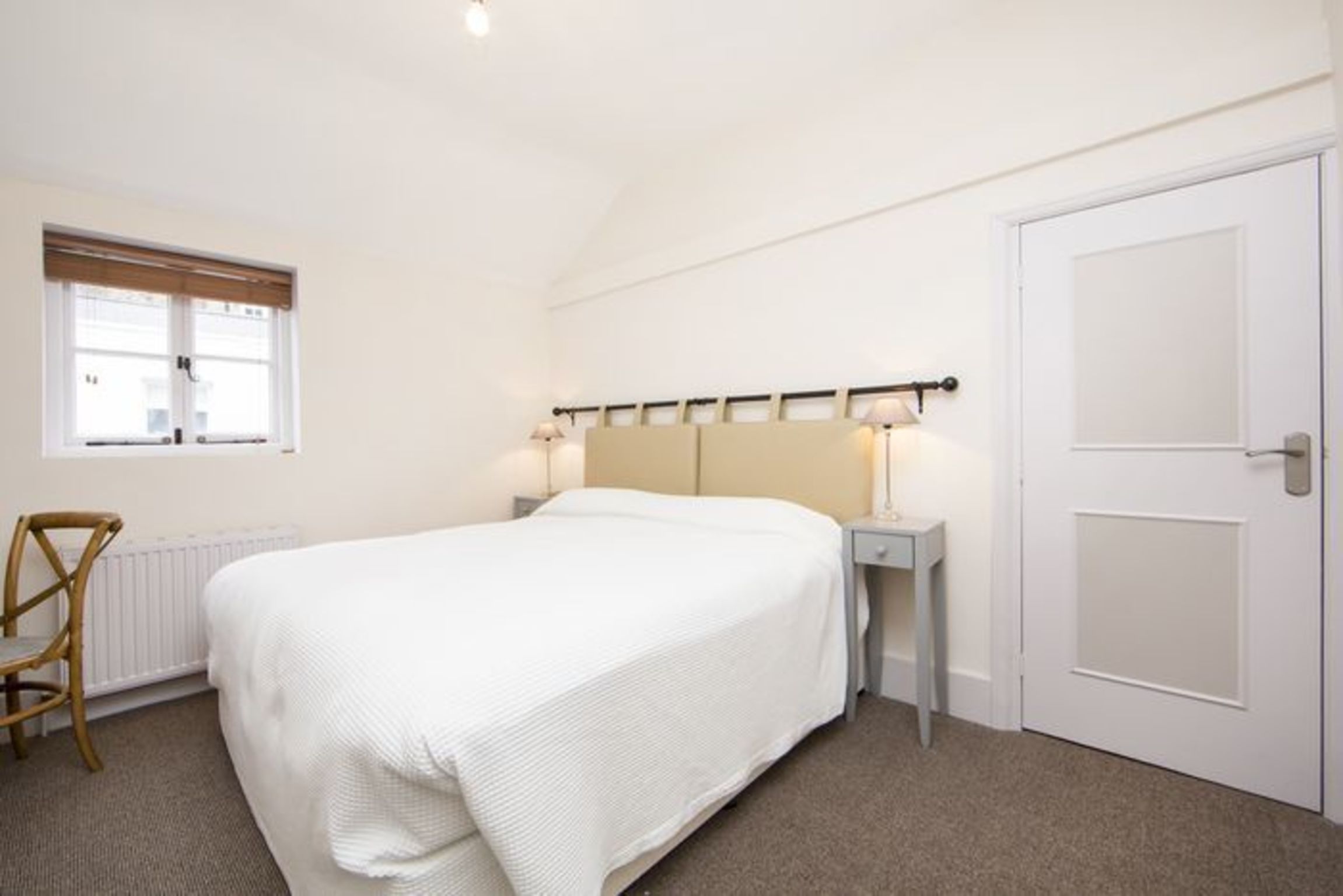 2 Bedroom Apartment for Short Term Rental in Mayfair Home From Home