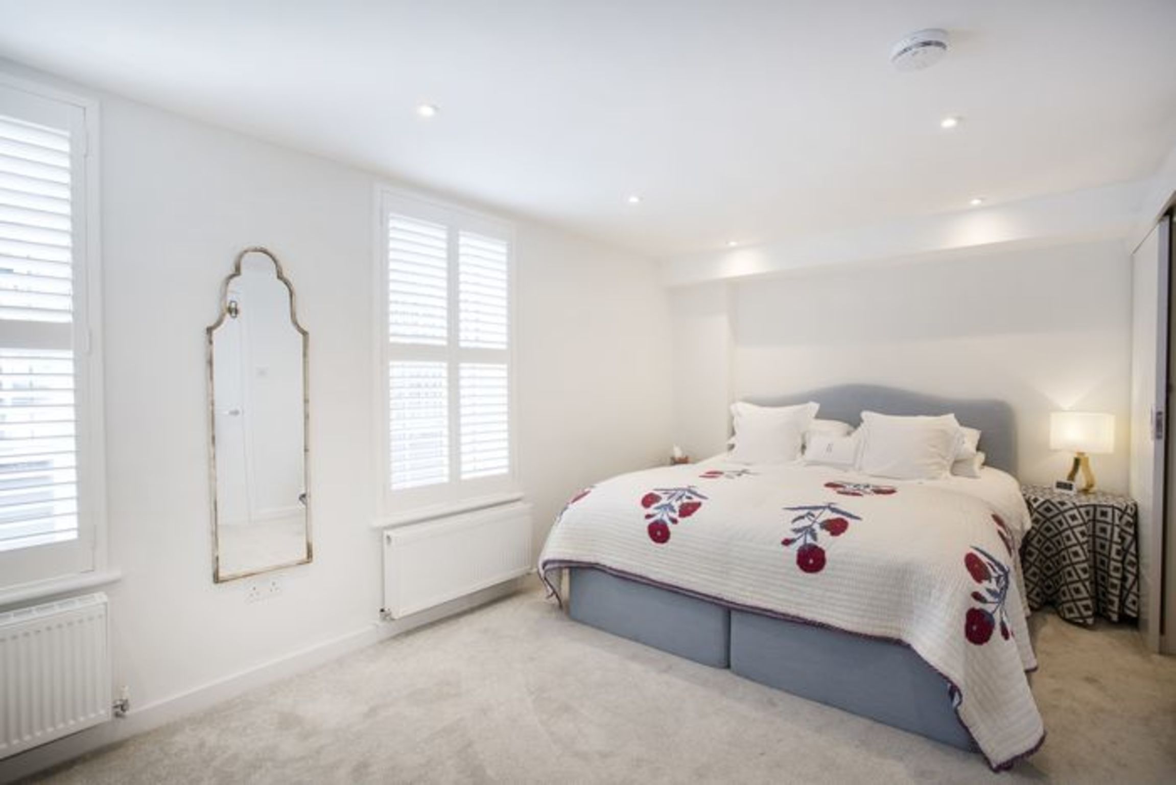 Contemporary 3 Bed Vacation Rental in Clapham, London Home From Home