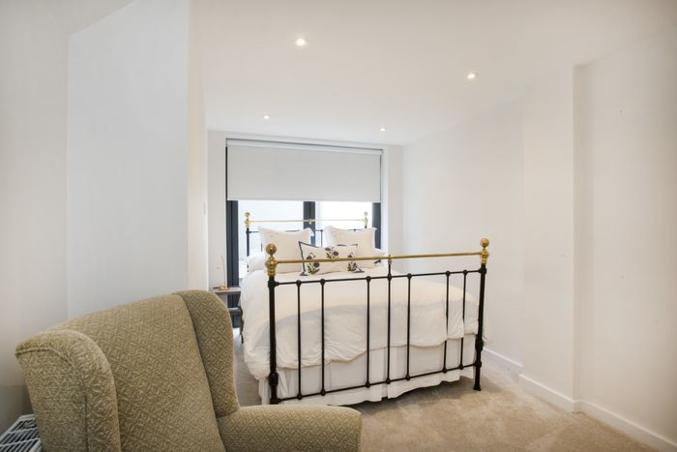 Contemporary 3 Bed Vacation Rental in Clapham, London Home From Home