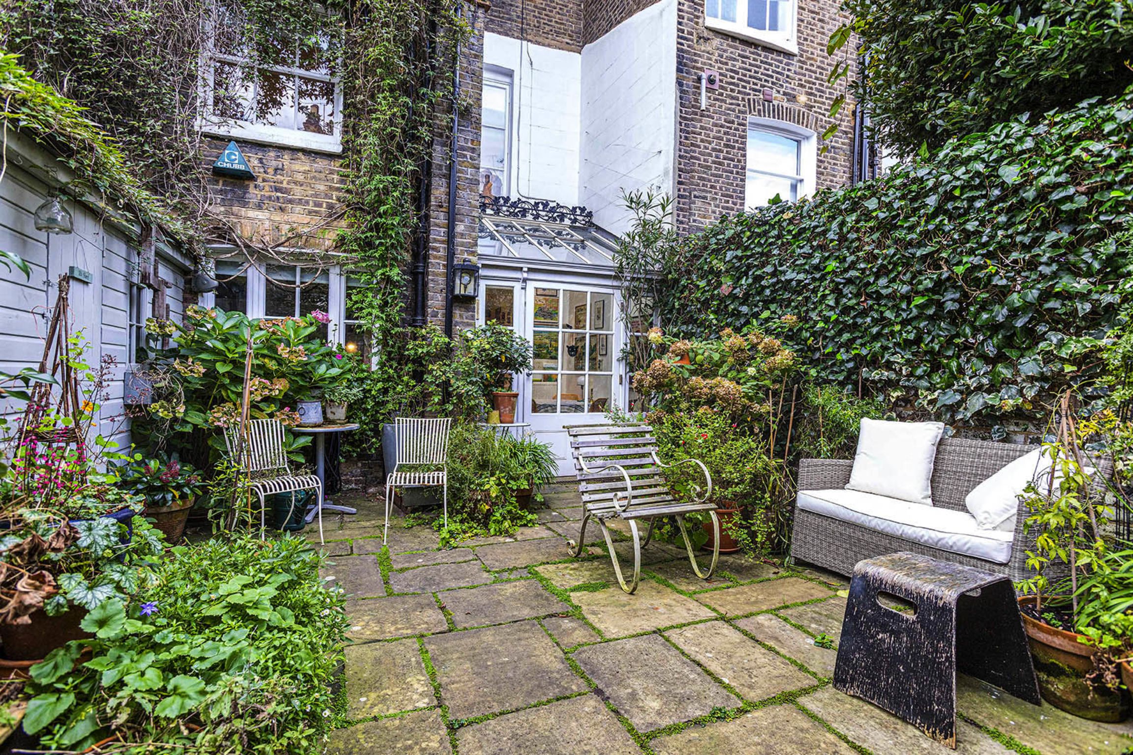 Kensington Church Street 2 Bed , Kensington, 2xBed London Apartment