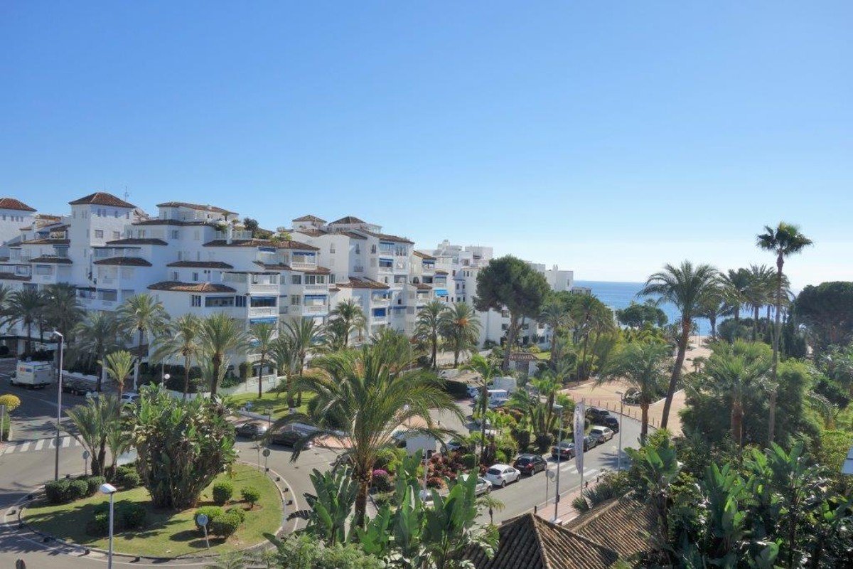 Apartment for sale in Marbella, Puerto Banus Apartment for sale in Marbella, Puerto Banus