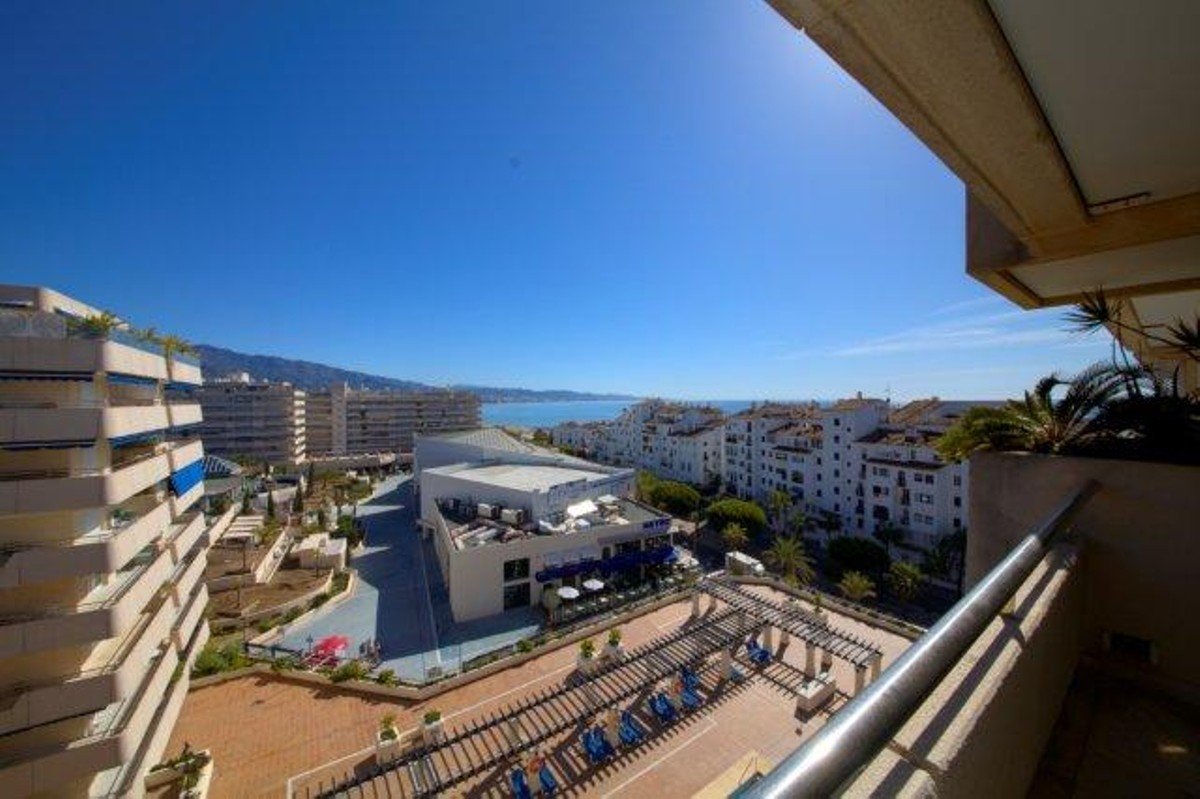 Apartment for sale in Marbella, Puerto Banus Apartment for sale in Marbella, Puerto Banus