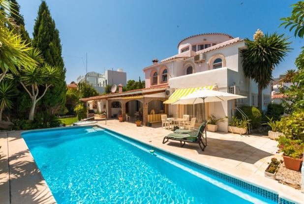 Villa for sale in Torremolinos, Torremolinos Centre Villa for sale in Torremolinos, Torremolinos Centre