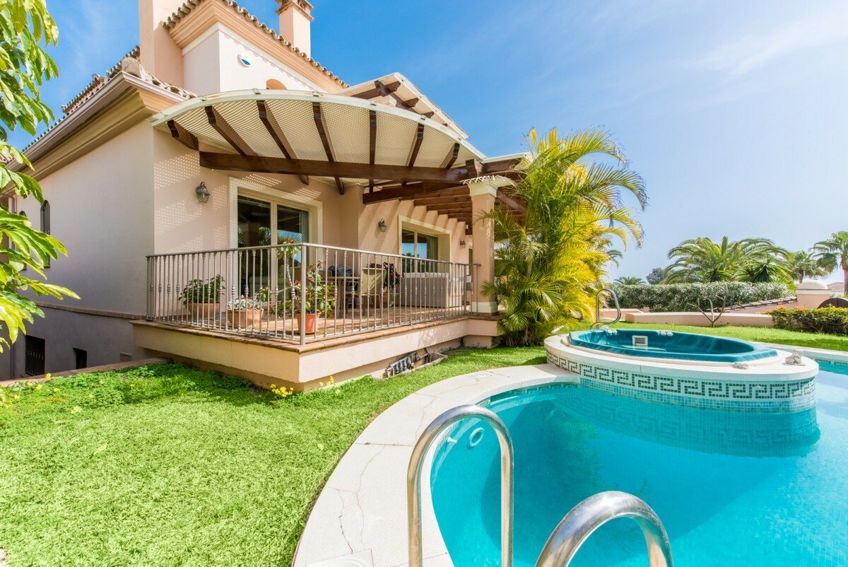 Villa for sale in Marbella, Las Chapas Villa for sale in Marbella, Las Chapas