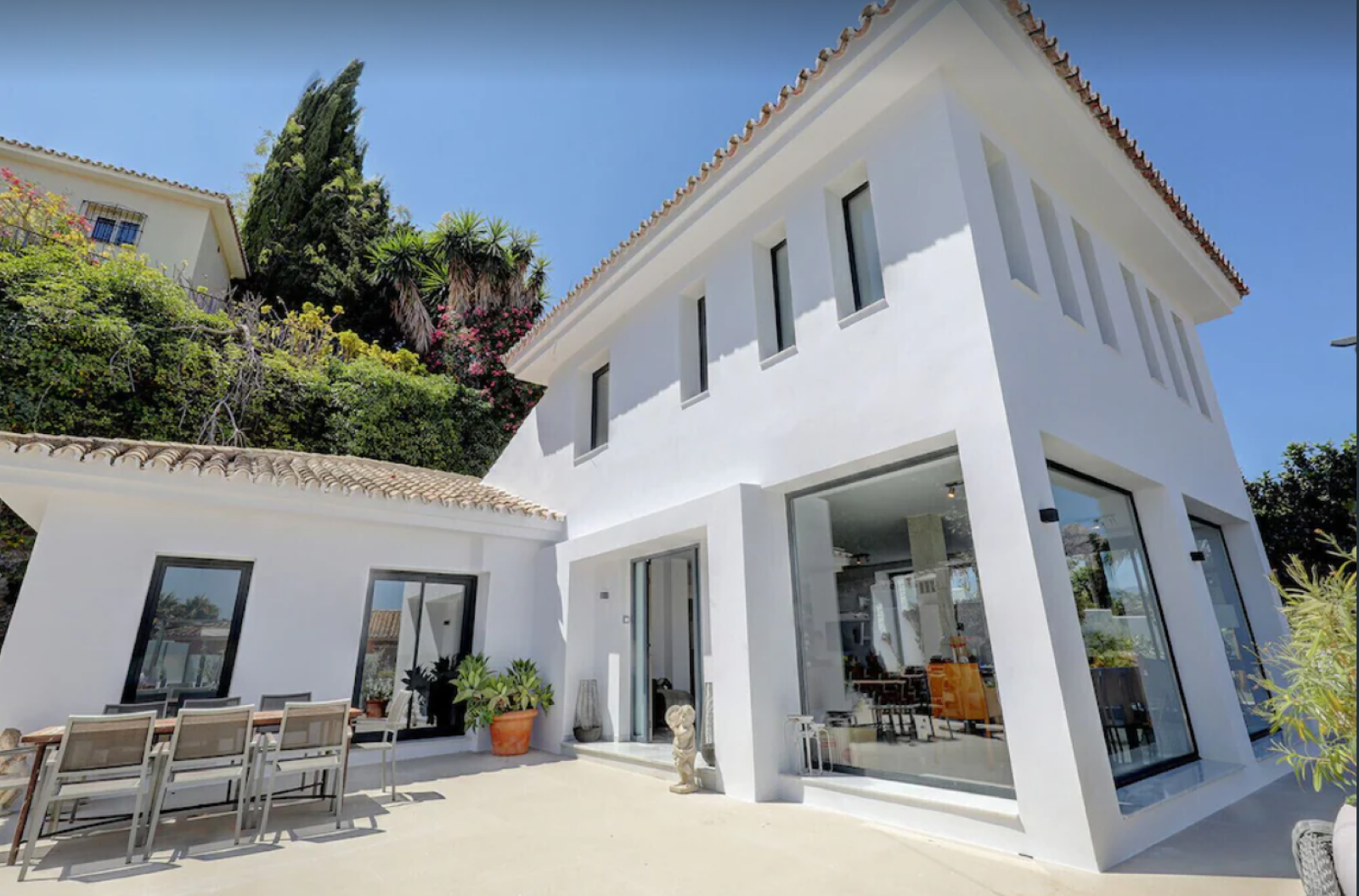 Villa for sale in Marbella, Puerto Banus Villa for sale in Marbella, Puerto Banus
