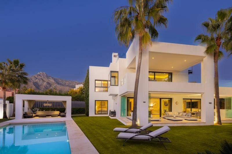 Villa for sale in Marbella, Marbella Golden Mile Villa for sale in Marbella, Marbella Golden Mile