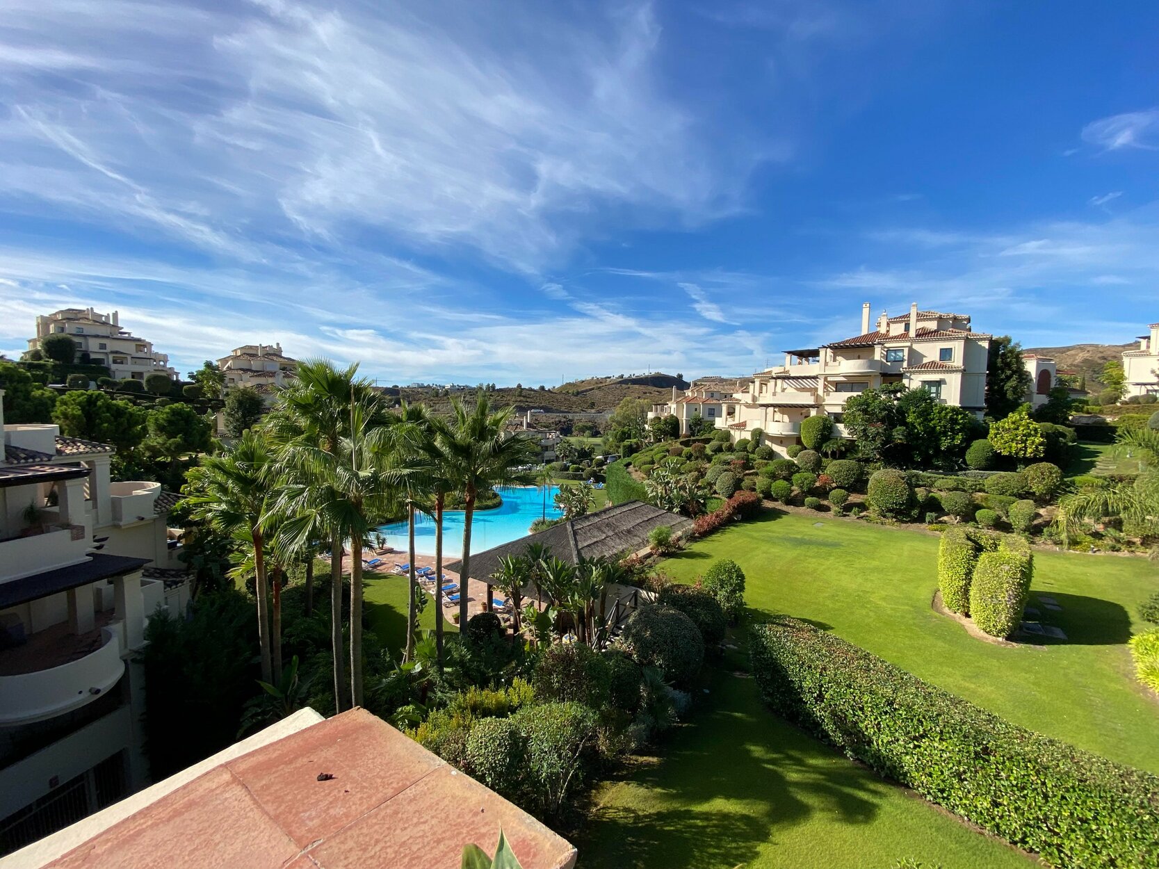 Apartment for sale in Benahavis Apartment for sale in Benahavis