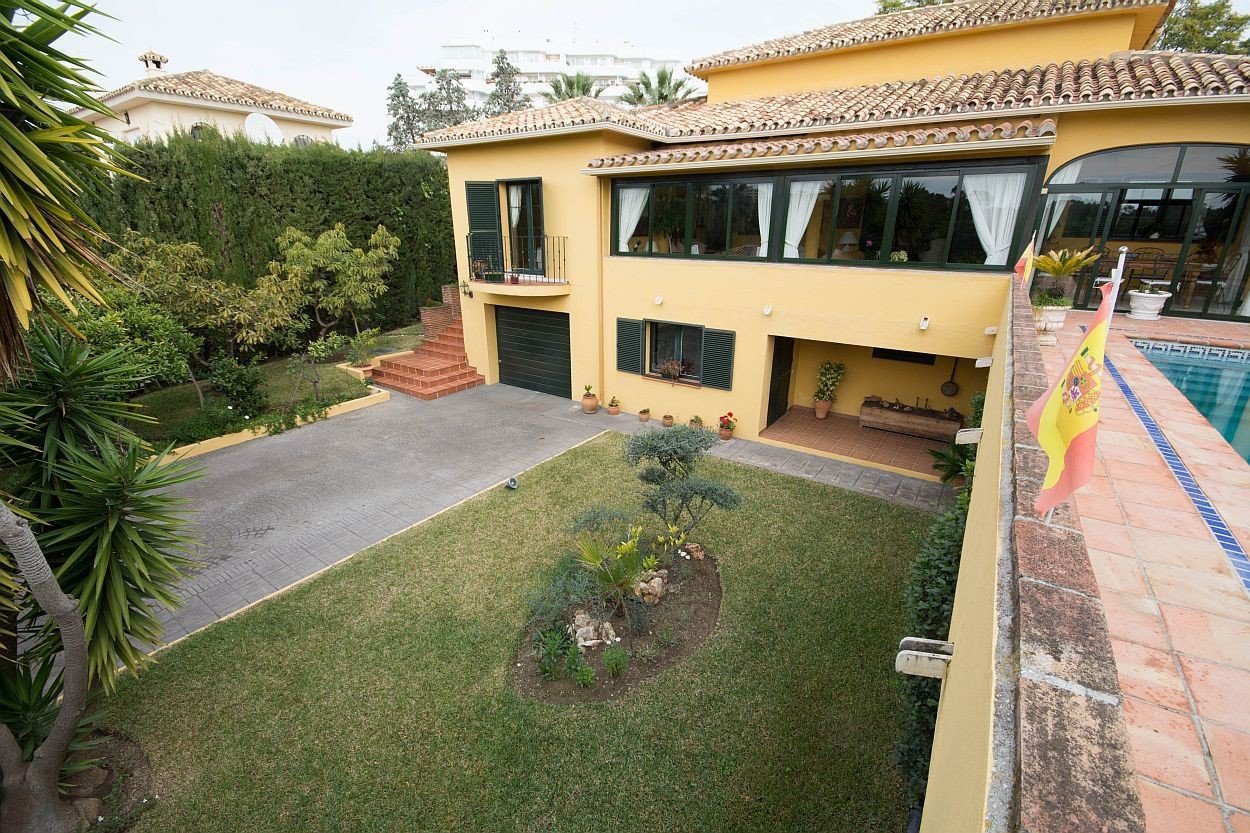 Villa for sale in San Pedro Alcantara, Guadalmina Alta Villa for sale in San Pedro Alcantara, Guadalmina Alta