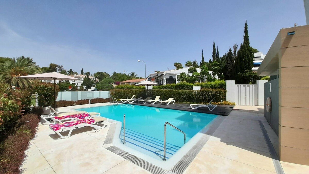 Apartment for sale in Marbella, Nueva Andalucia Apartment for sale in Marbella, Nueva Andalucia