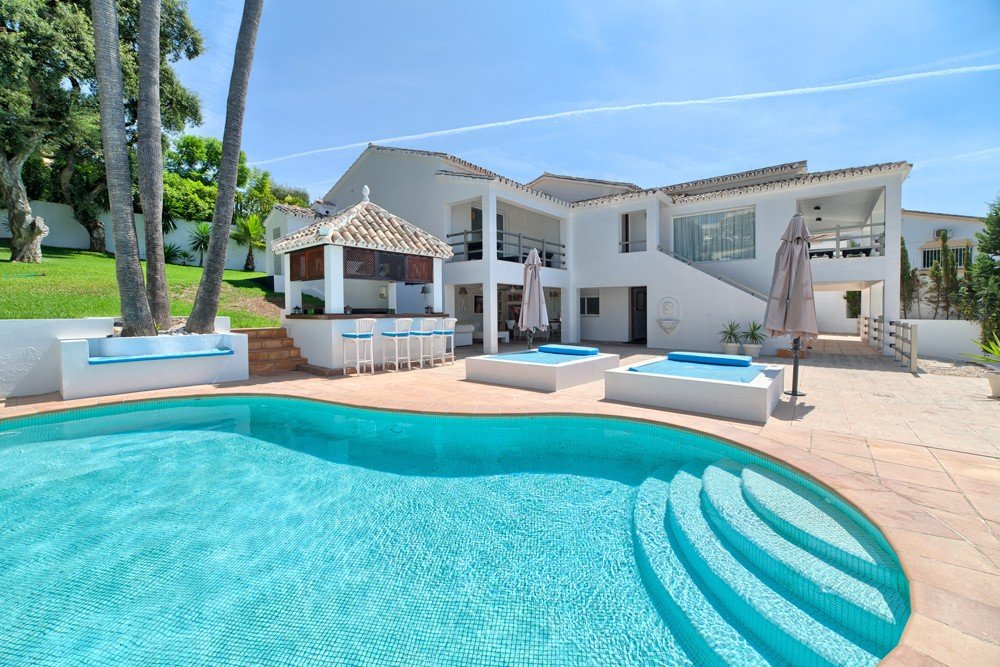 Villa for sale in Marbella, El Rosario Villa for sale in Marbella, El Rosario