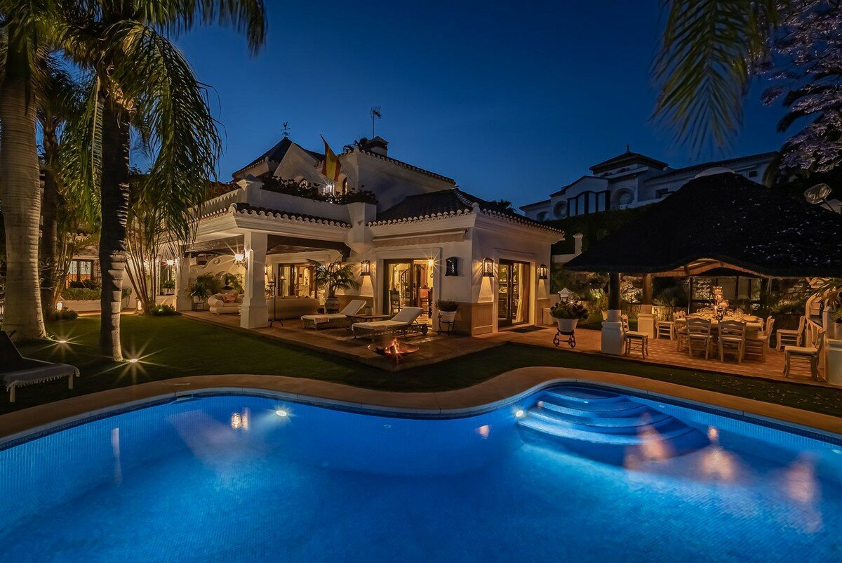 Villa for sale in Marbella, Costa del Sol Villa for sale in Marbella, Costa del Sol