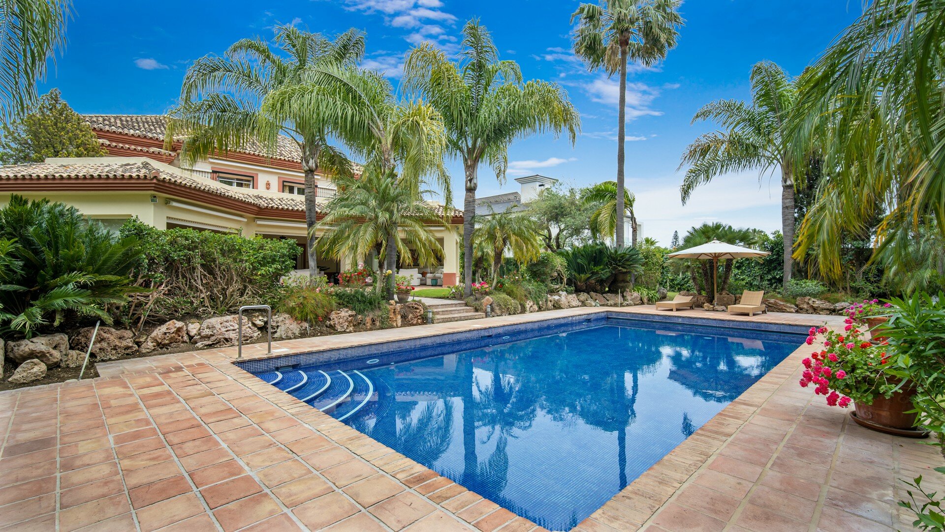 Villa for sale in San Pedro Alcantara, Guadalmina Baja Villa for sale in San Pedro Alcantara, Guadalmina Baja