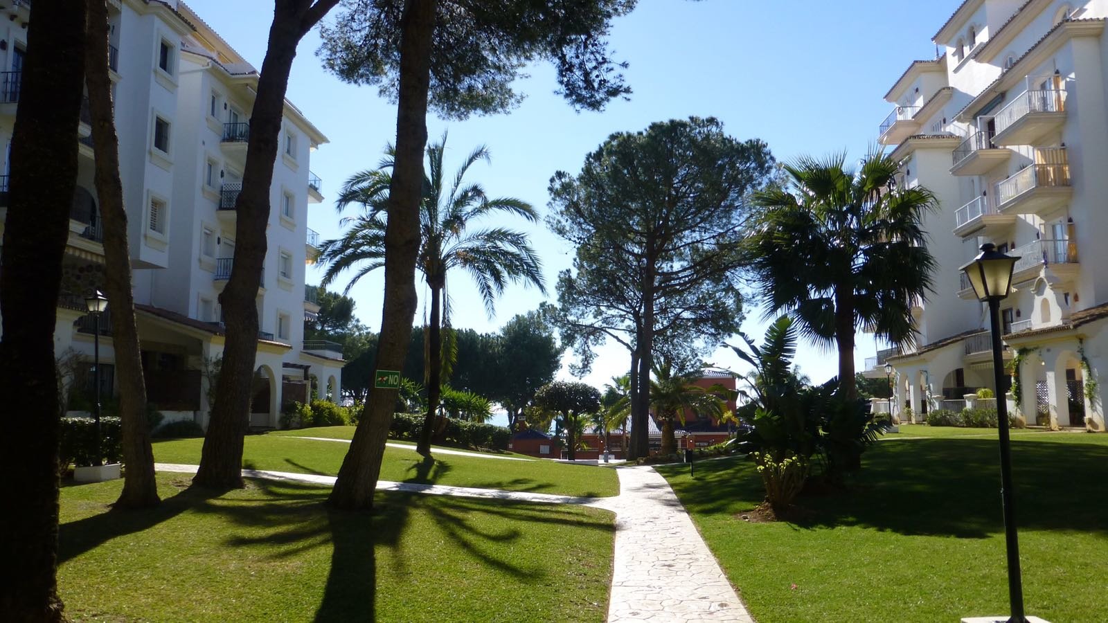 Apartment for sale in Marbella, Andalucia del Mar Apartment for sale in Marbella, Andalucia del Mar