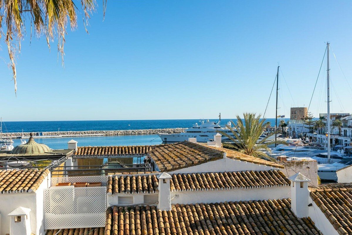 Apartment for sale in Marbella, Costa del Sol Apartment for sale in Marbella, Costa del Sol