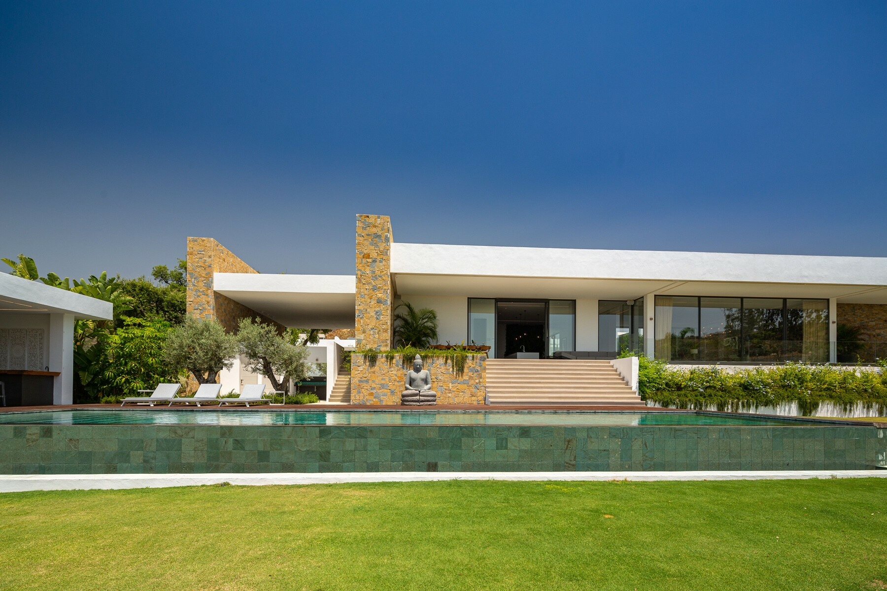 Villa for sale in Benahavis, Marbella Club Golf Resort Villa for sale in Benahavis, Marbella Club Golf Resort