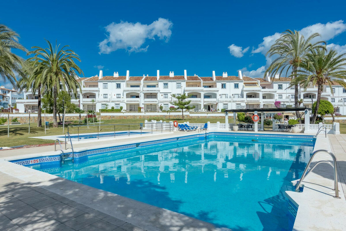 Apartment for sale in Marbella, Nueva Andalucia Apartment for sale in Marbella, Nueva Andalucia