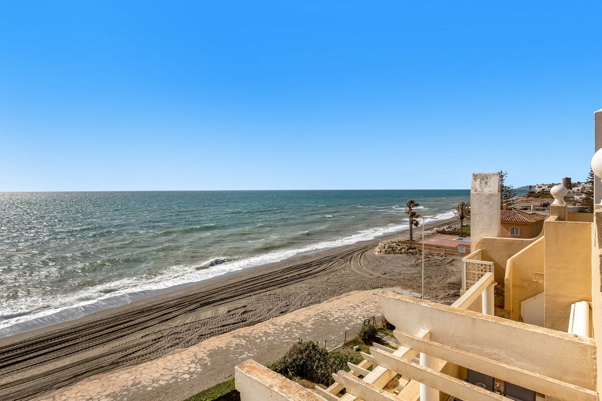 Penthouse for sale in Estepona Penthouse for sale in Estepona