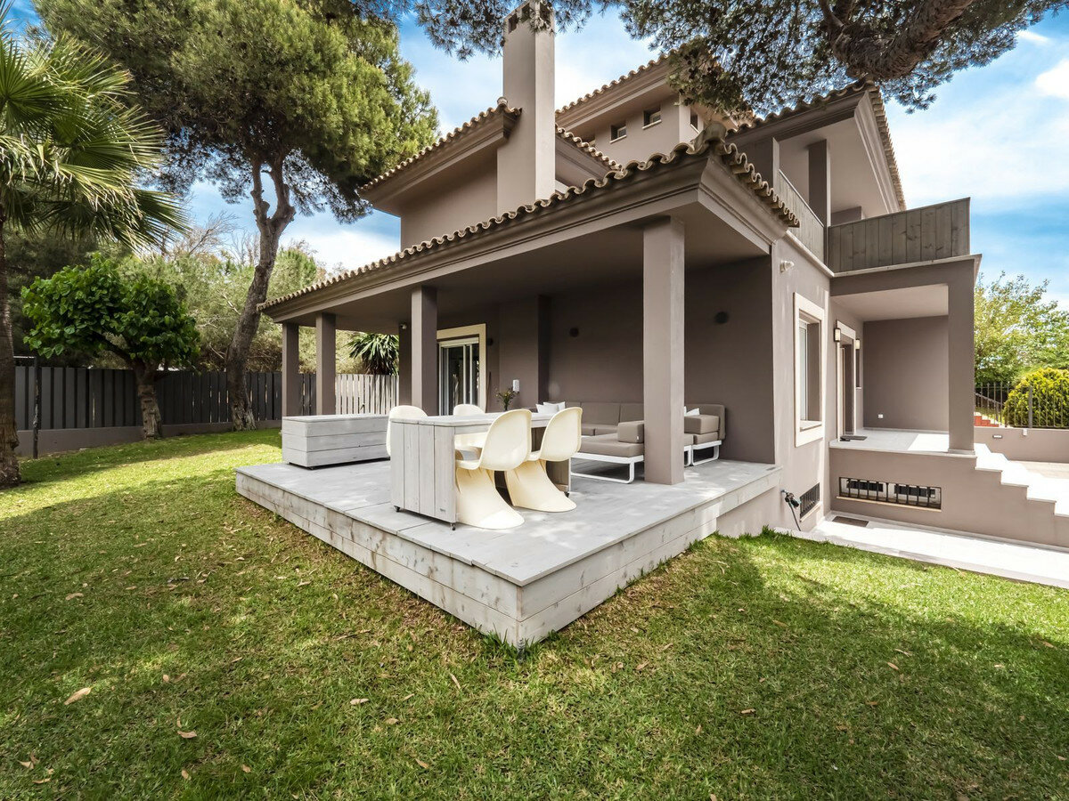Villa for sale in Marbella, Elviria Villa for sale in Marbella, Elviria