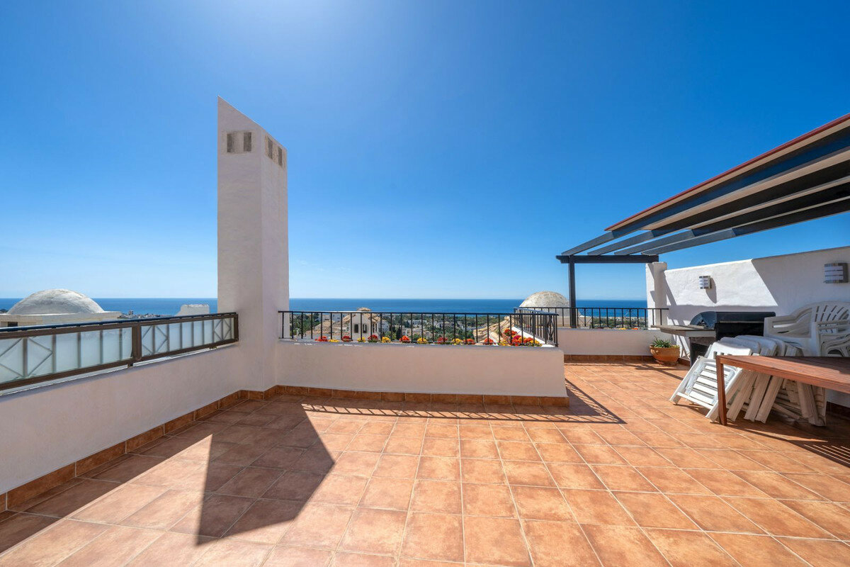 Penthouse for sale in Mijas, Calahonda Penthouse for sale in Mijas, Calahonda