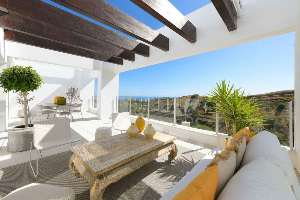 Apartment for sale in Marbella, Altos de los Monteros Apartment for sale in Marbella, Altos de los Monteros