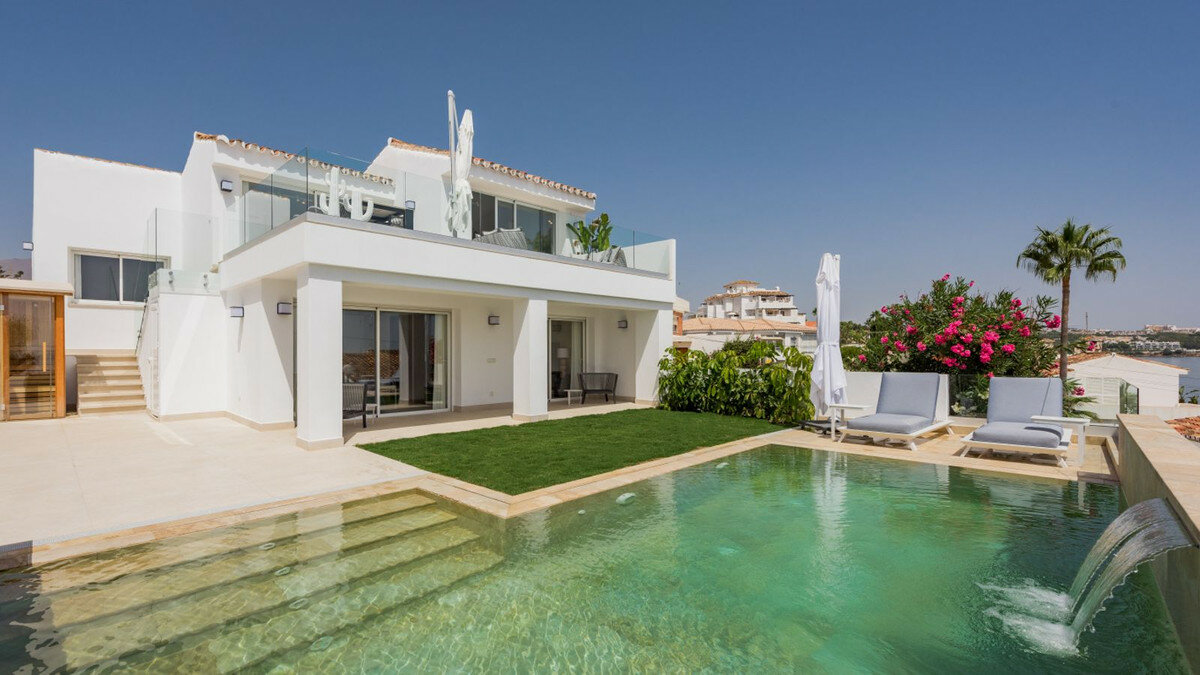 Villa for sale in Estepona Villa for sale in Estepona
